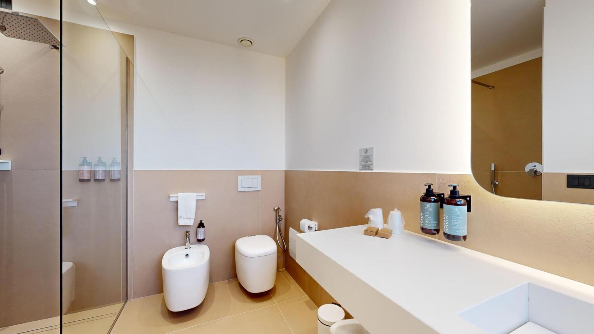 Primo Hotel 4*